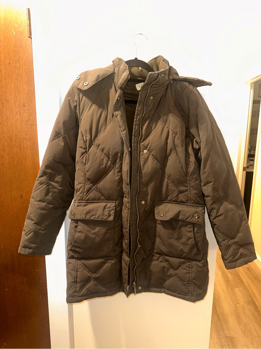 Women's Puffer Coat in Olive Green